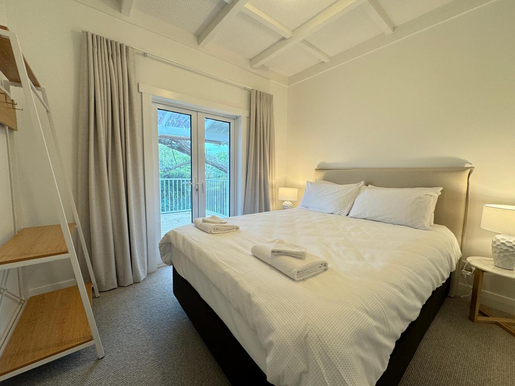 Miami One One Villa Oneroa Екстериор снимка